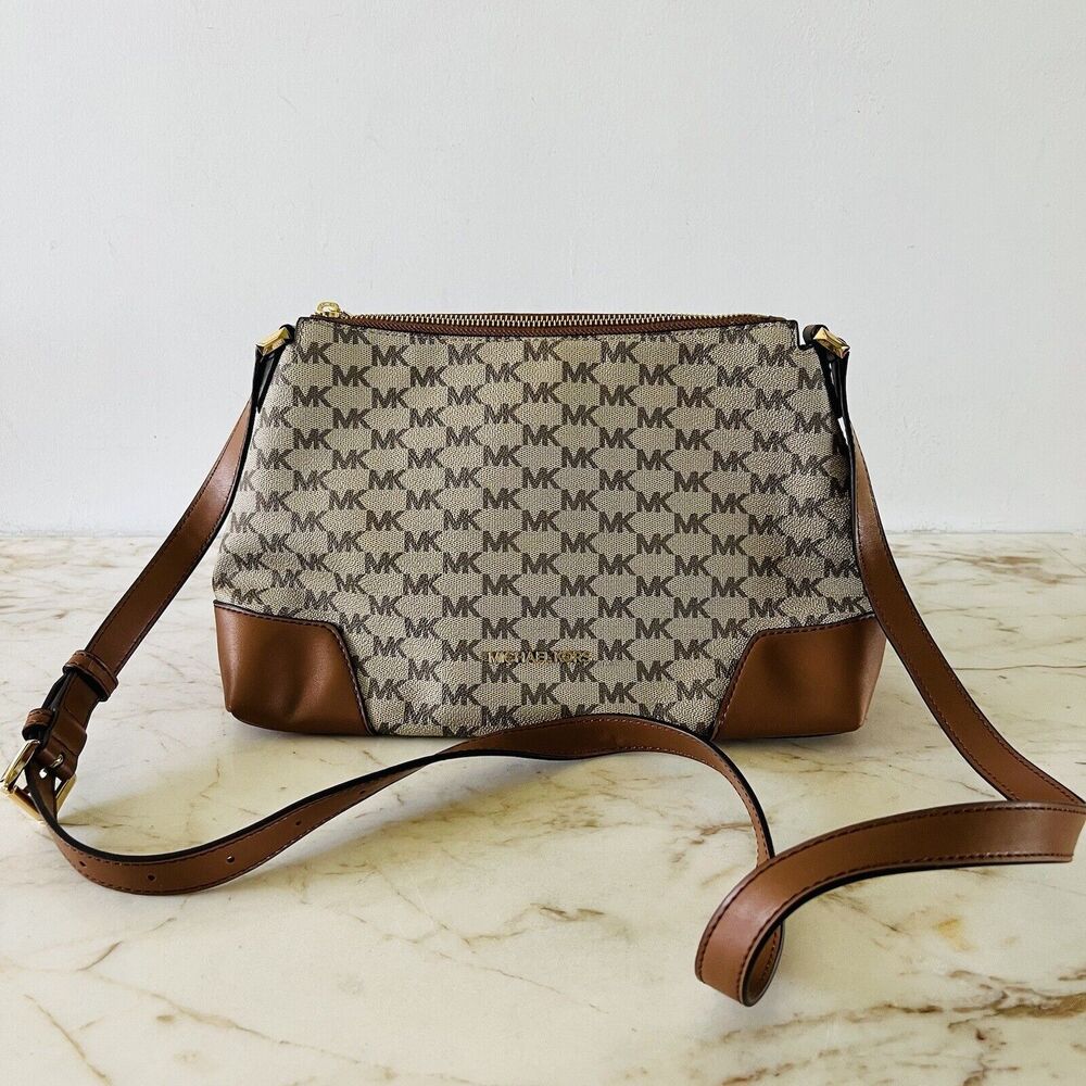MICHAEL KORS STUDIO Natural Luggage Leather Medium Messenger Crossbody Bag